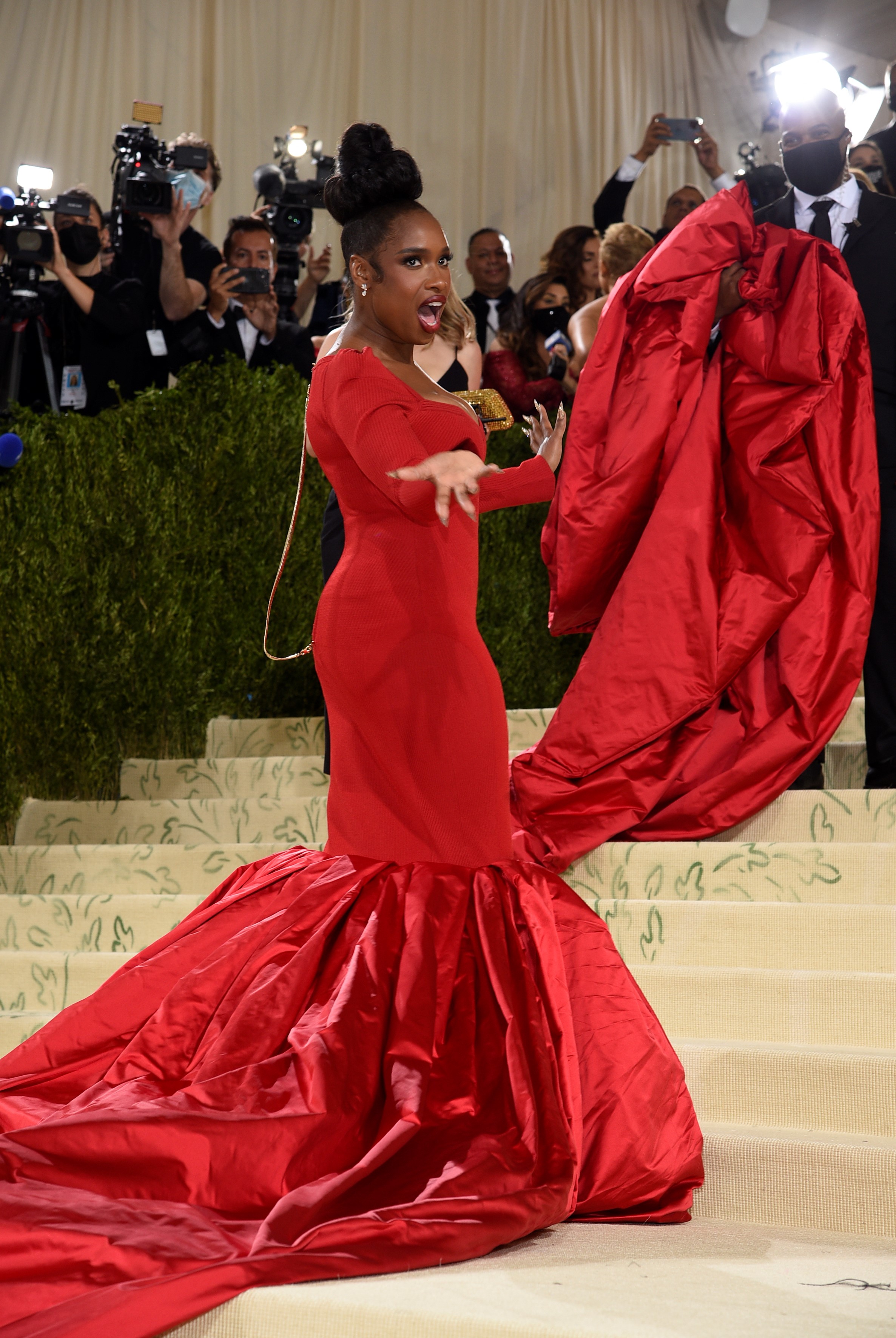 La cantante y actriz Jennifer Hudson en un vestido de Tom Ford.