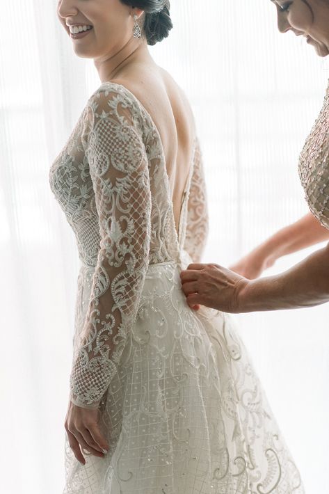 Vestido de la novia: D'Royal Bride.