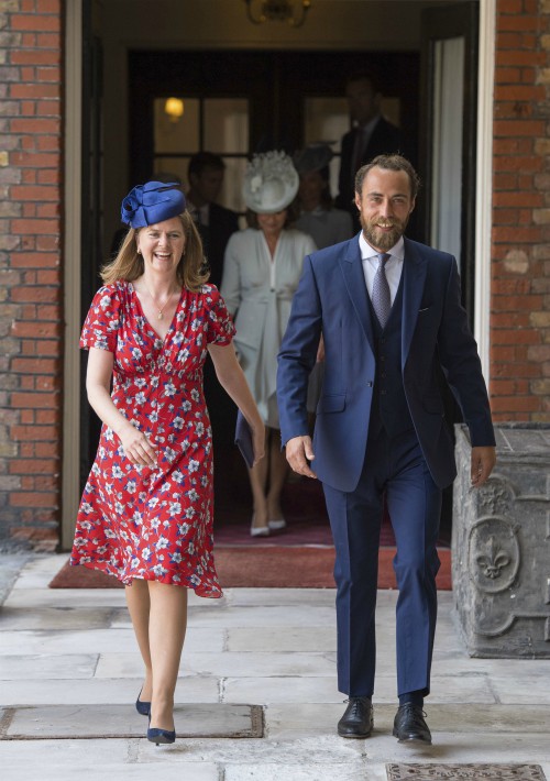 James Middleton llega a la ceremonia del bautizo de su sobrino e hijo menor de los duques de Cambridge. (Foto: AP)