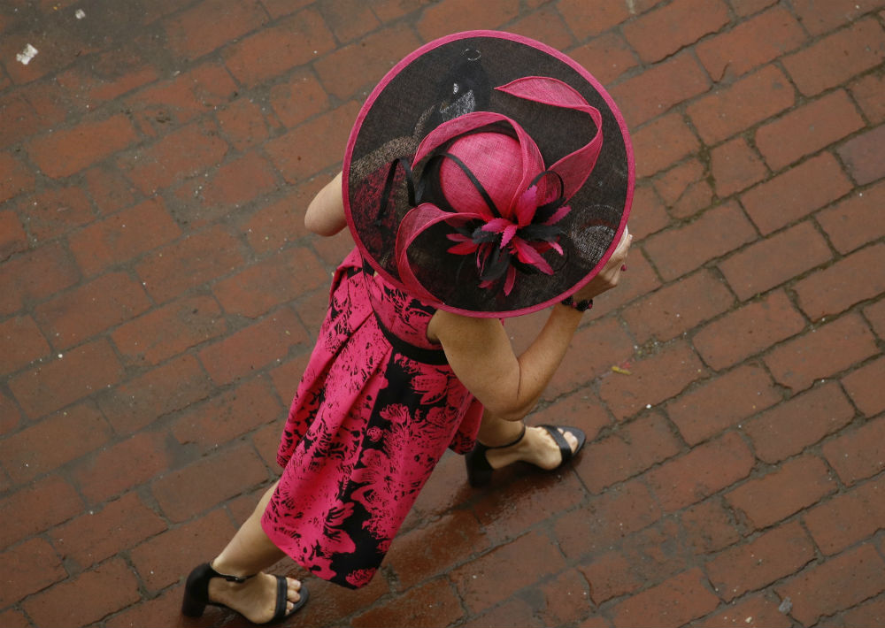 El evento se celebra en el hipódromo de Churchill Downs, el mayor atractivo de Louisville, Kentucky. (Foto: AP/Charlie Riedel)