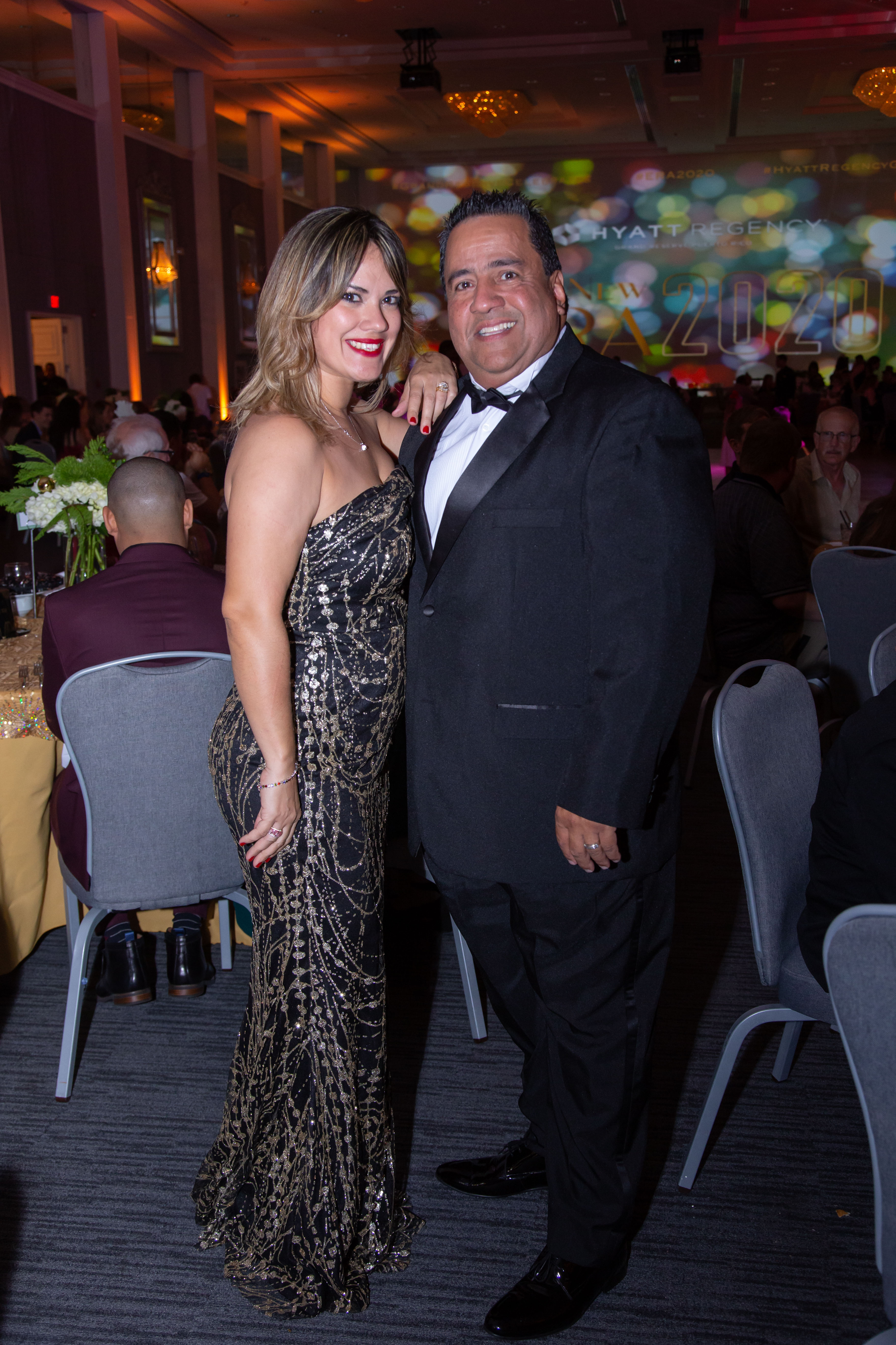Luis R. Rivera y esposa. (Suministrada)