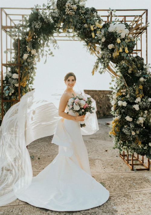 Vestido de la novia: Carolina Herrera. (Suministrada)