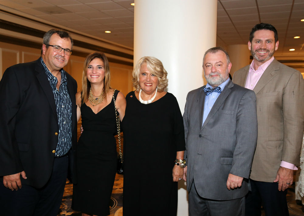 Alberto De la Cruz, Jennifer y Judy Gordon, Hynek Kmonicek y Martin Smith (Foto: Nichole Saldarriaga)
