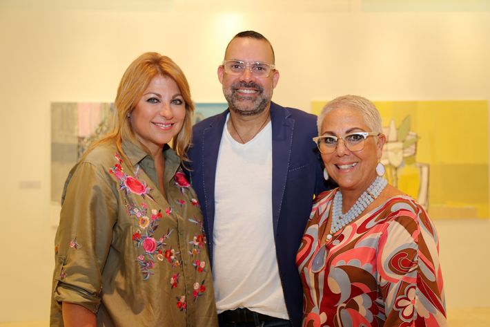 Patricia Eaves, David Antonio y Lilly Pérez, en la muestra Hábitat en Arte @ Plaza.