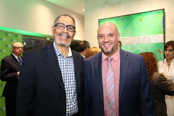 Rubén Ríos y Amet Rivera, en la inauguración de la Unidad de Platinum Banking y sucursal de FirstBank.