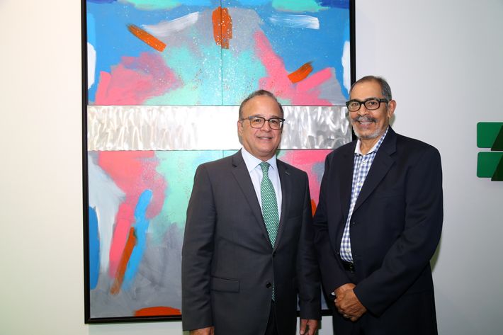 Aurelio Alemán y Ruben Ríos, en la inauguración de la Unidad de Platinum Banking y sucursal de FirstBank.