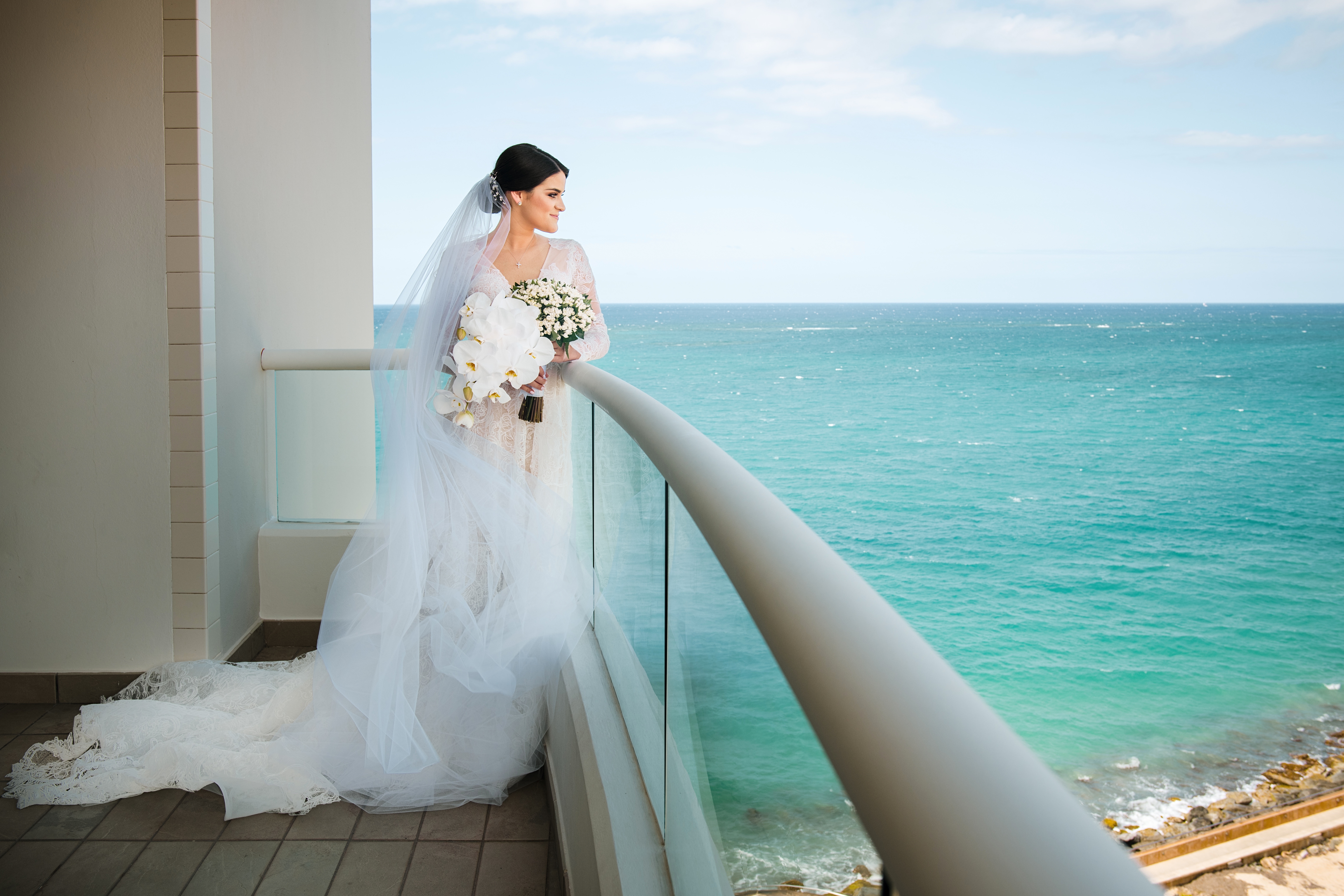 Ajuar de la novia: D’Royal Bride. (Suministrada)
