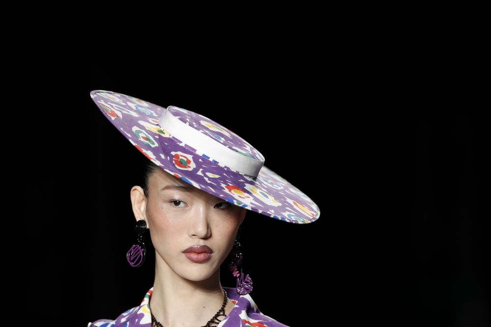 Moschino (AP)