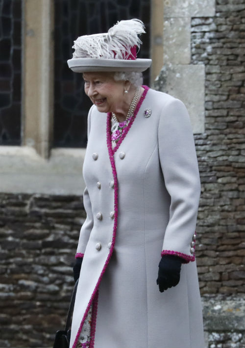 Elizabet II incluyó reflexiones personales en su mensaje anual de Navidad. (AP)