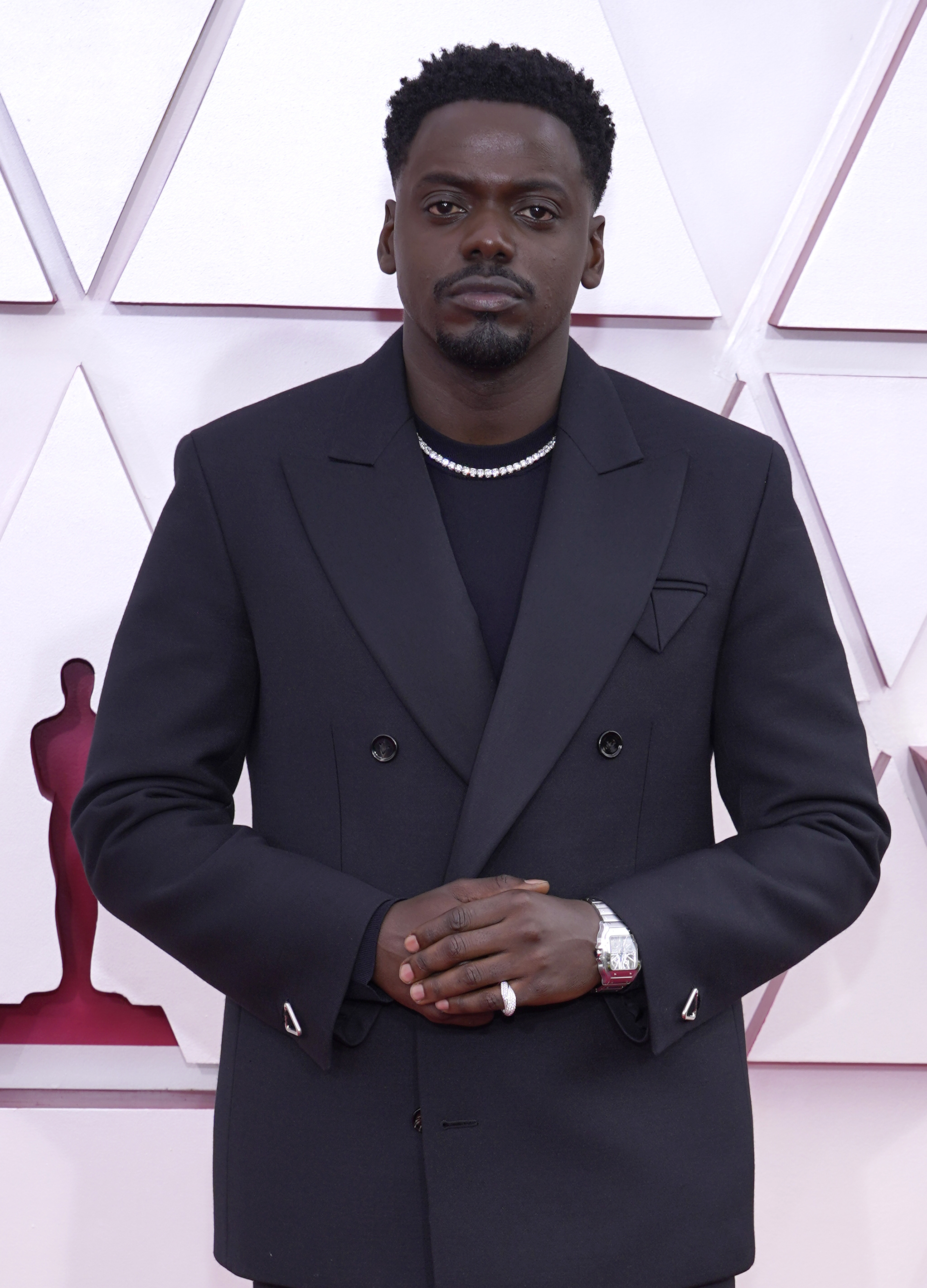 El actor Daniel Kaluuya en Bottega Venetta. (AP)
