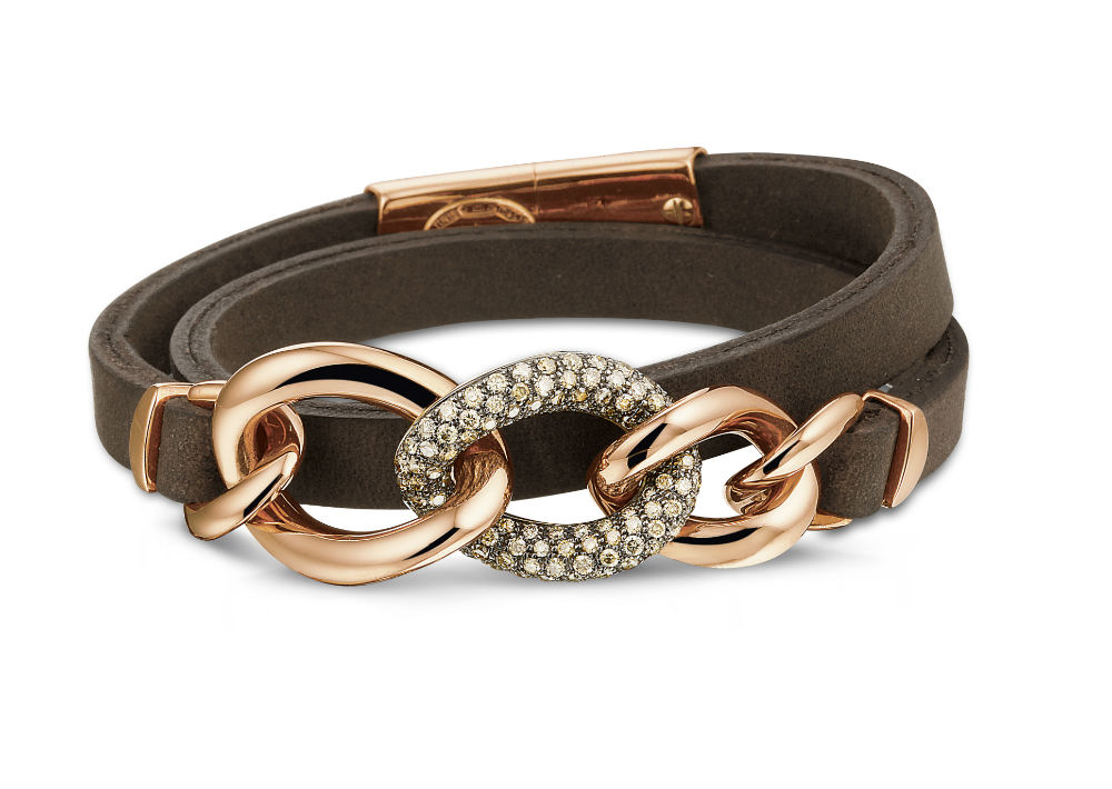Brazalete de cuero y diamantes Oromalia disponible en Lido Jewelers. (Foto: Suministrada)