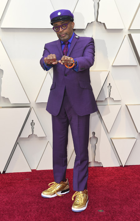 Spike Lee, en tanto, rindió homenaje a Prince con un suit violeta. (Jordan Strauss/Invision/AP)
