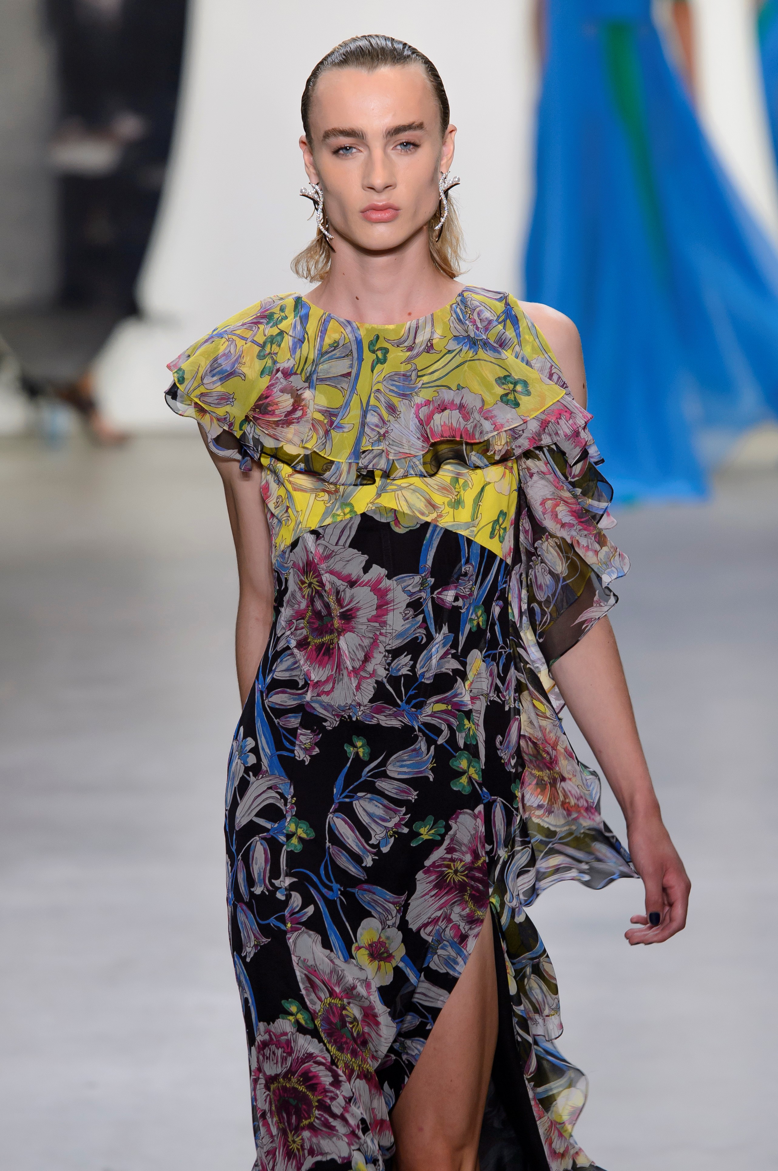 Vincent Bayer, también modelo transgénero, en el show de Prabal Gurung. (WGSN)