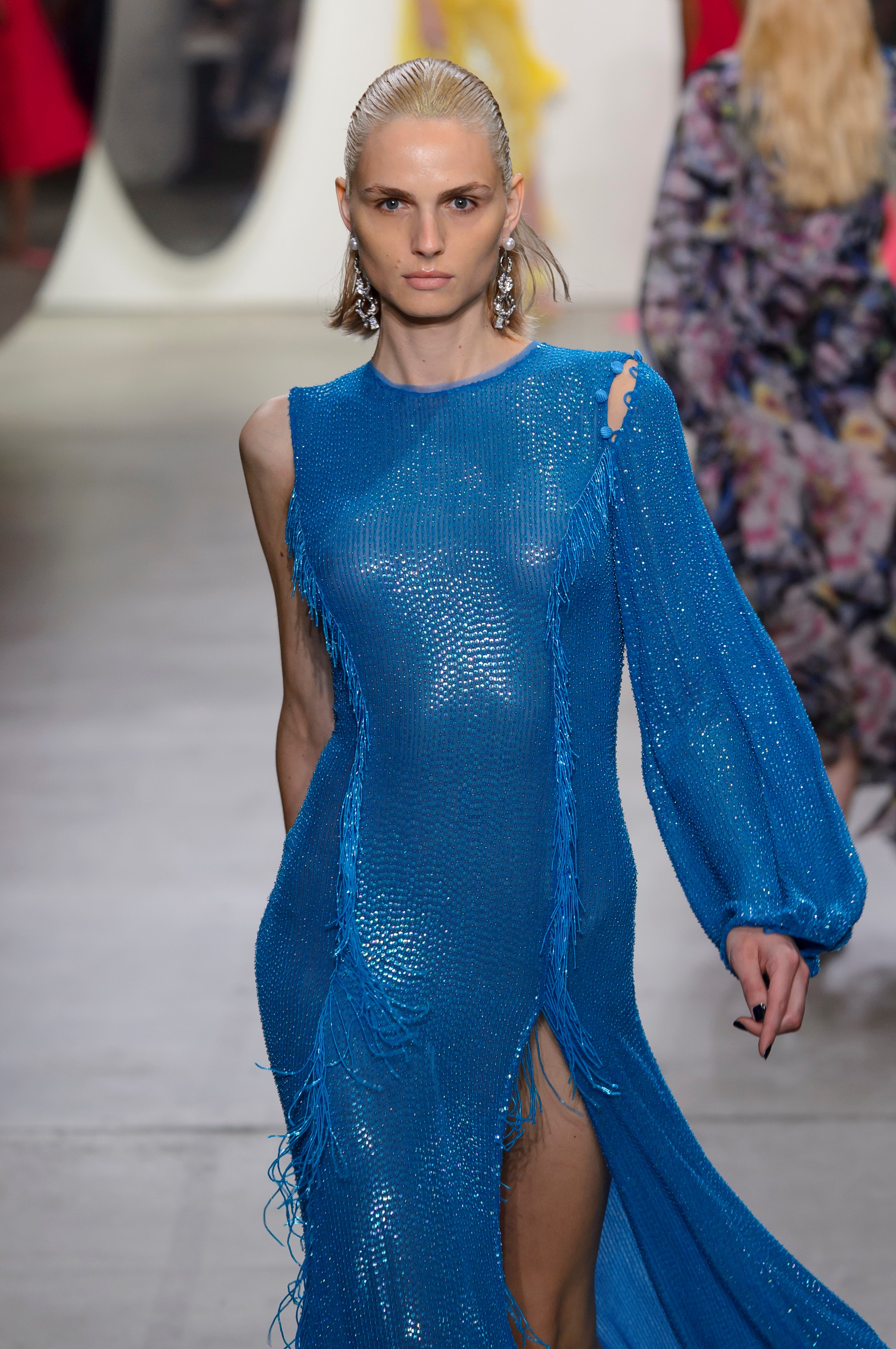 El famoso modelo transgénero Andrea Pejic en el desfile de Prabal Gurung. (WGSN)