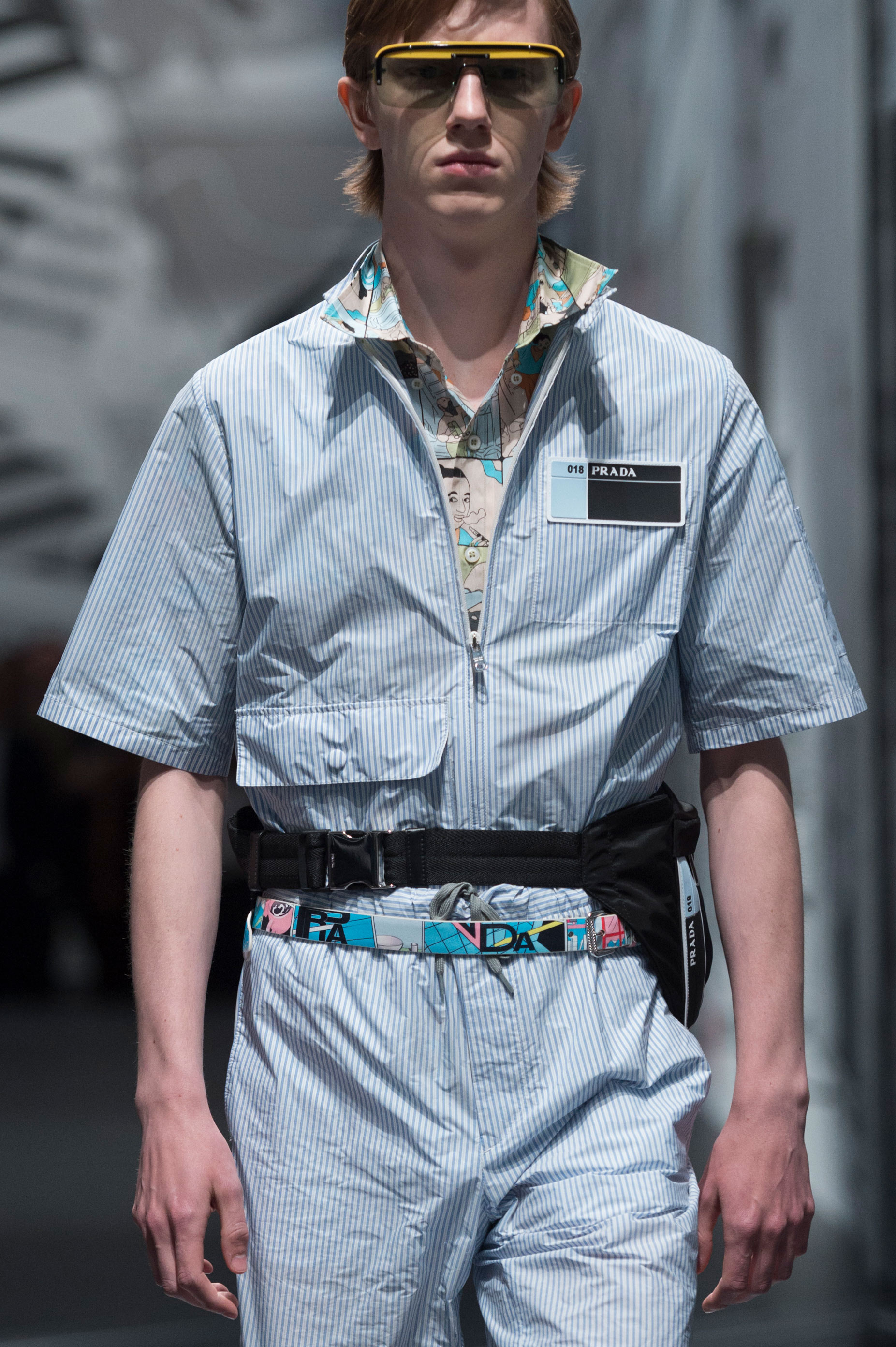 Los monos con cremallera se vieron en una amplia variedad de colores en la colección de Prada. Foto: WGSN.