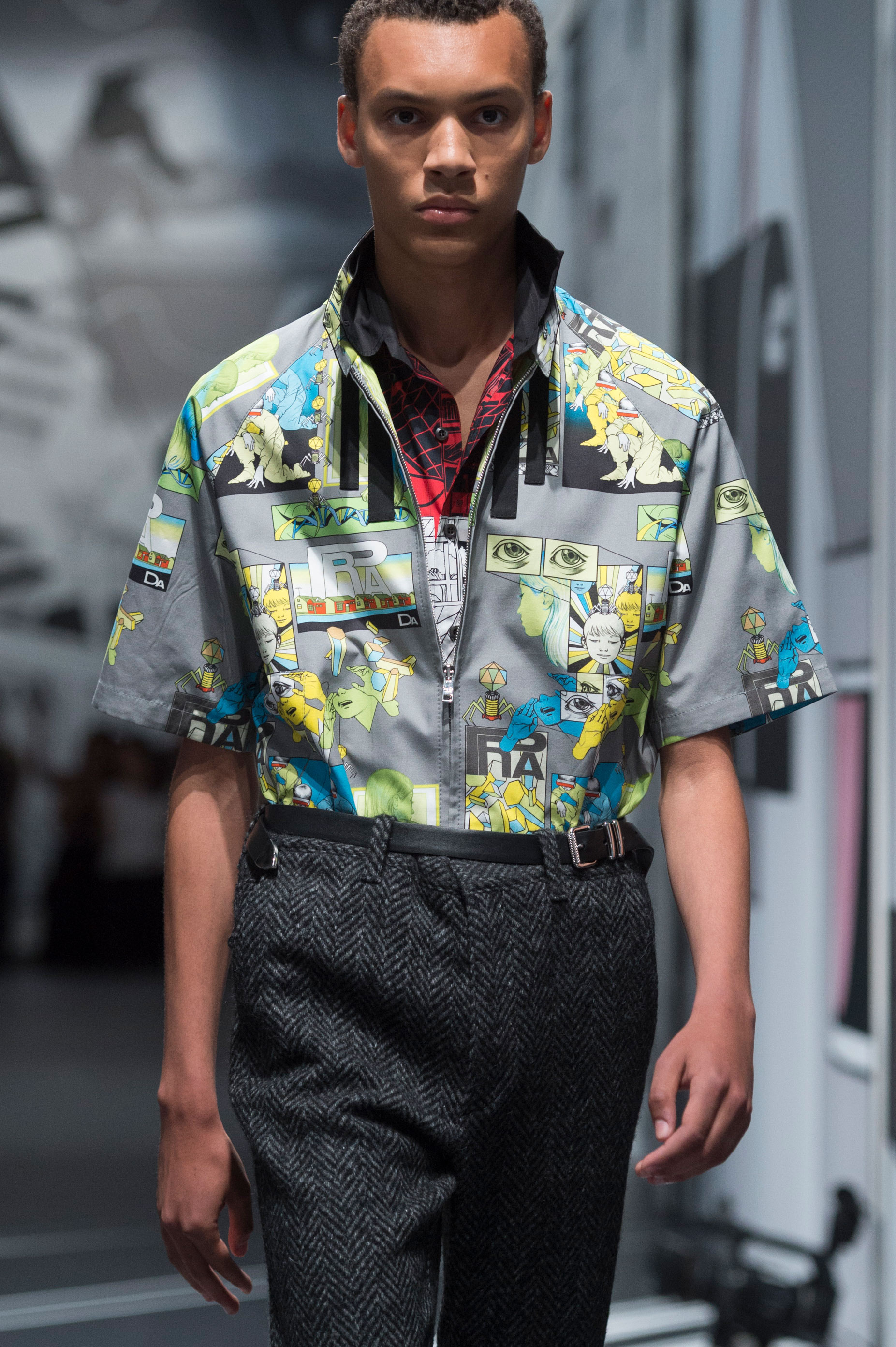 Las camisas, uno de los favoritos de Prada para dejar la huella de los cómics. Foto: WGSM.