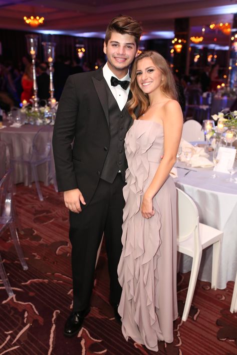 Alejandro Marxuach y Zoe Rojo, en el Senior Prom de Baldwin School.