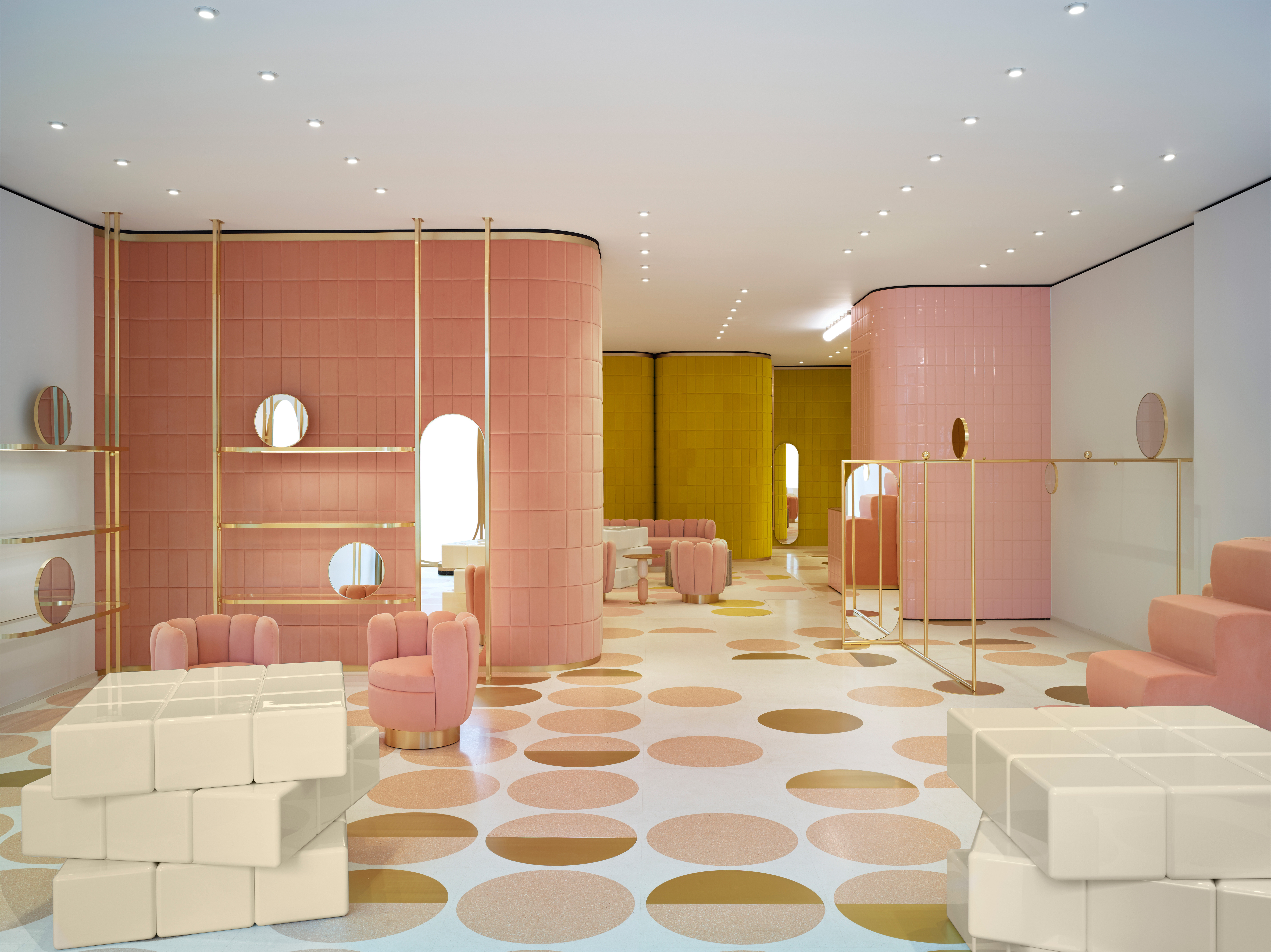Paredes y piso, amalgamados por el rosa que se impone esta temporada. Foto WGSN.