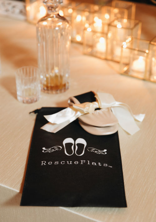 Tarjetería: LiliWeds. (Suministrada)