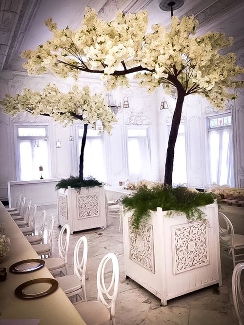 Decoración: Emilio Olabarrieta Event Atelier. Coordinación: A Couple Making Couples.