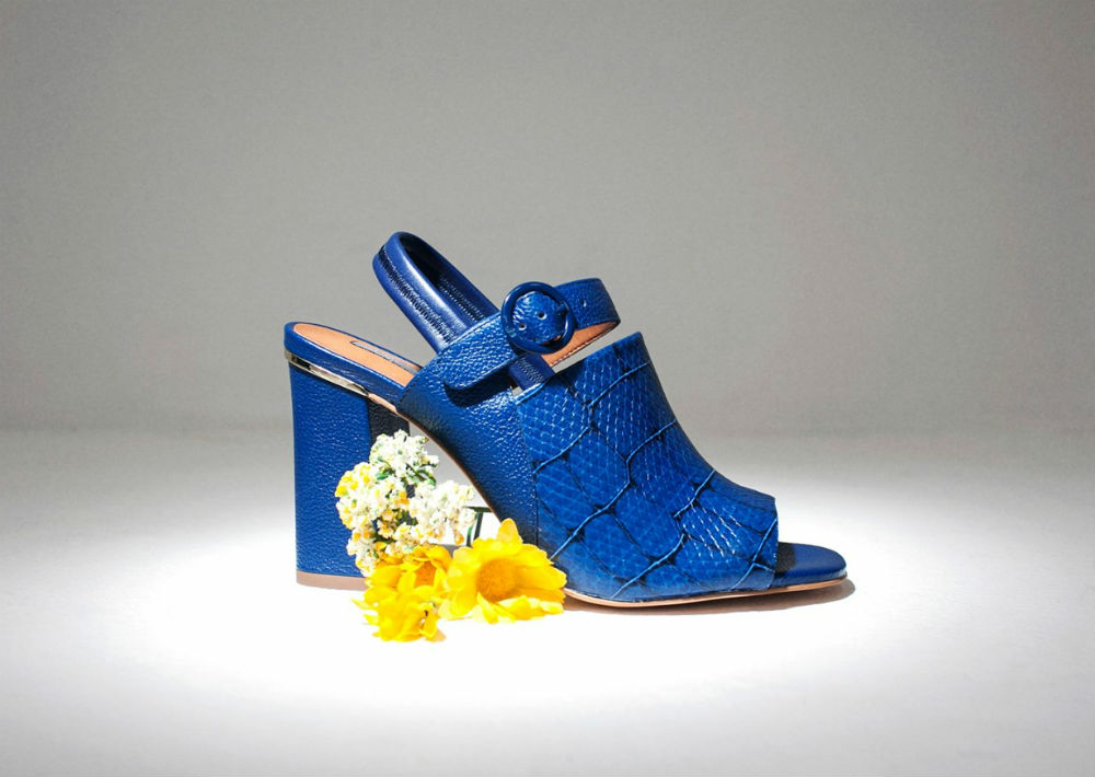 Calzado que emociona. El diseñador brasileño Jorge Bischoff ha logrado crear una combinación vital para las mujeres; calzado de moderno diseño, materiales de alta calidad, pero que son sumamente cómodos. Personalmente he intentado con flats, zapatos cerrados, pumps, sandalias altas con plataforma y todas funcionan perfectamente para las distintas ocasiones del eterno verano de Puerto Rico. En esta época particularmente, donde hay que asistir a múltiples compromisos y lucir bien se prestan para ser los acompañantes perfectos para un sencillo vestido. (Cristina Fernández Barreto/ subdirectora de Entretenimiento y Estilos de Vida)