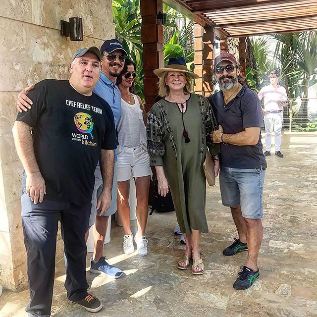José Andrés, Benjamin Bratt, Talisa Soto y Martha Stewart.