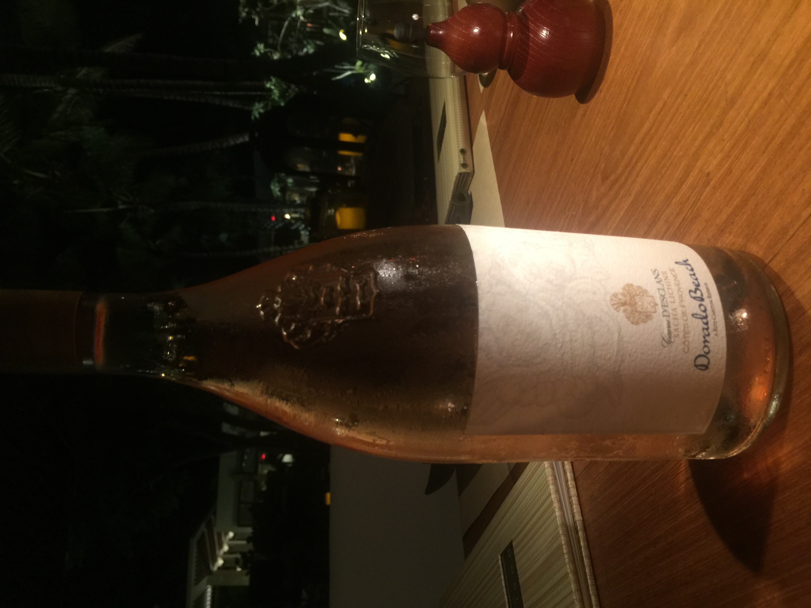 "Whispering Angel", champán rosé "private label" de la hospedería