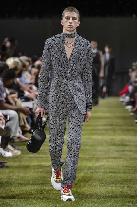 Desfile de la colección primavera-verano 2018 de Dior. (WGSN)