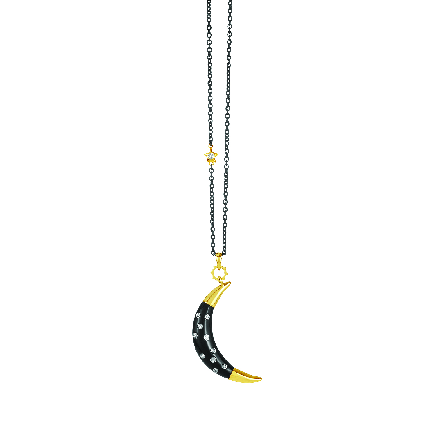 Cadena con pendiente de luna en oro Amarillo de 18 kilates, onix y diamantes de la línea Monica Rich Kossan. Consíguela en Reinhold Jeweler en Plaza Las Américas y en www.reinholdjewelers.com/ https://www.reinholdjewelers.com/ (Suministrada)