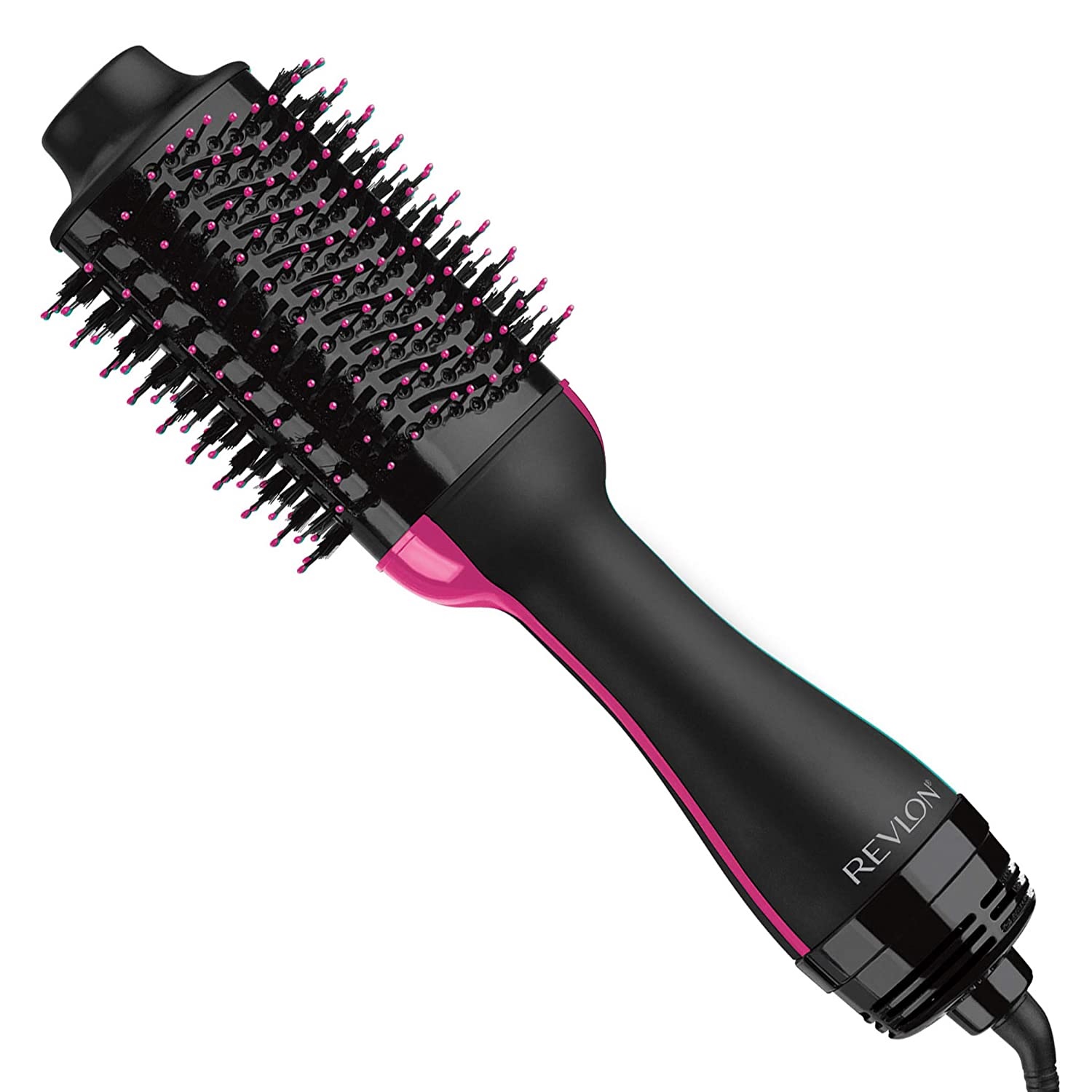 El artículo de moda - Revlon One-Step Hair Dryer & Volumizer Hot Air Brush ha sido uno de los ítems más buscados por muchas mujeres durante la cuarentena por tratarse de una herramienta que te permite secar el cabello y alaciarlo de manera fácil y rápida. Puedes conseguirlos en Amazon.com y también en una variedad de tiendas locales como Walgreens.