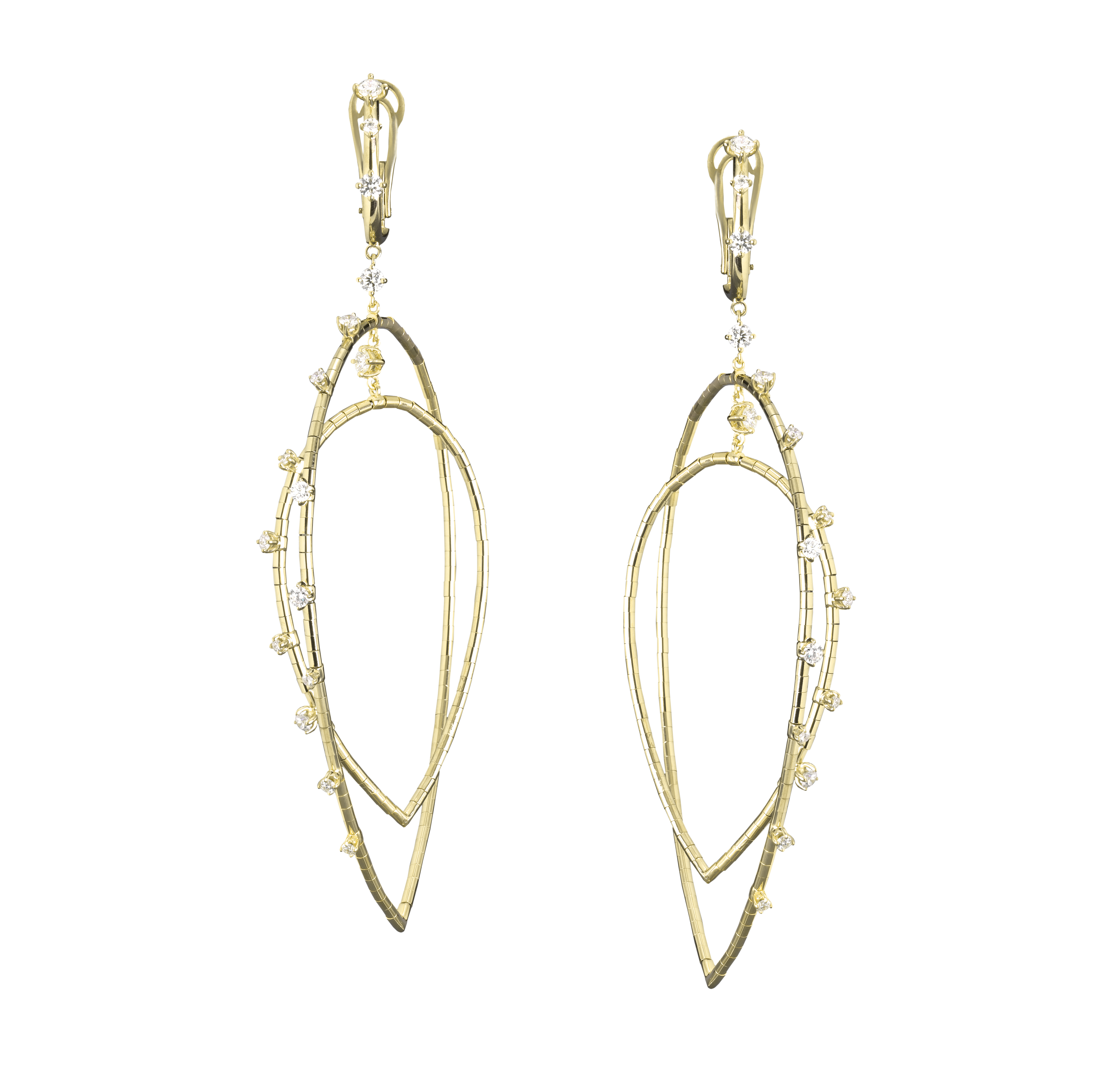 La joya ideal - Para la mujer en busca de unas pantallas para su traje durante las fiestas, estos aretes largos de Mattia Cielo, disponibles en Reinhold, son una alternativa que va a agradecer y que atesorará el resto de su vida. (Suministrada)