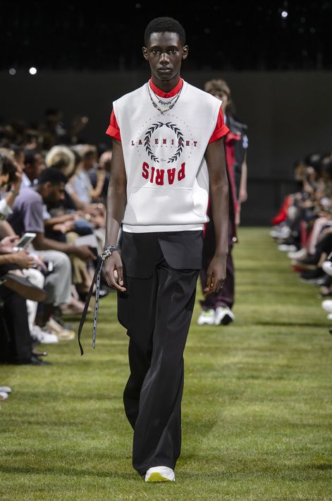 Desfile de la colección primavera-verano 2018 de Dior. (WGSN)