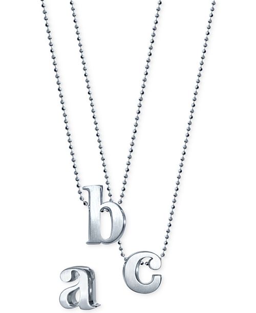 Colgante con inicial de Alex Woo, egresado de The Workshop de Macy's.