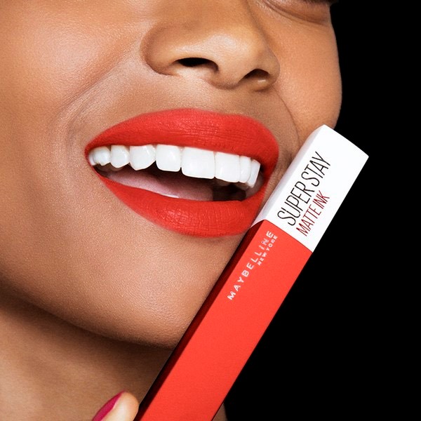 Otero fue parte del equipo que trabó los maquillajes de la campaña de los labiales Super Stay Matte Ink de Maybelline. (Suministrada)