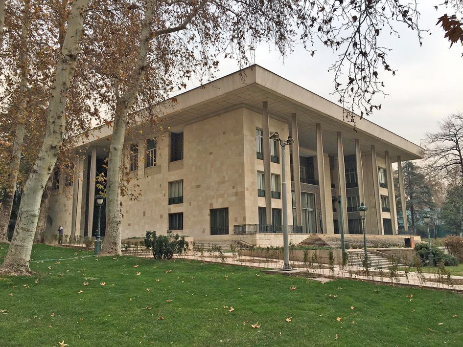 El Palacio de Niavaran, residencia de la familia real iraní antes de la Revolución Islámica visto desde el exterior. Foto: José L. González Luaces