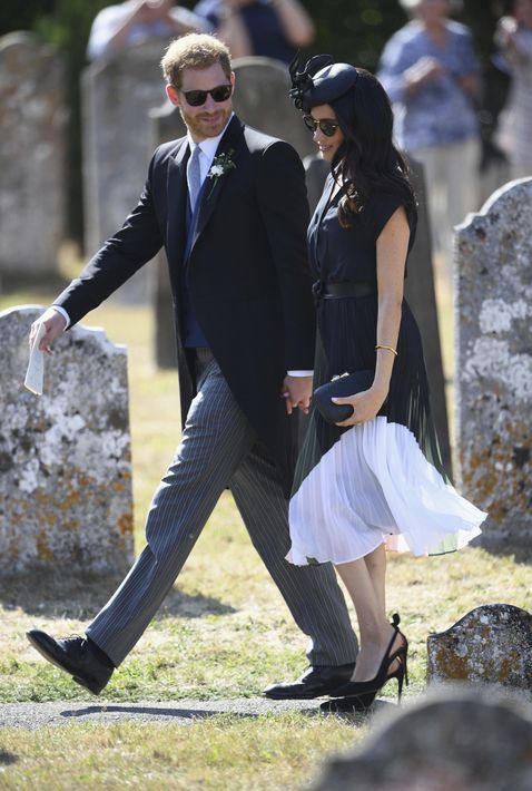 Meghan Markle luciendo un modelo de Club Monaco. (Foto: Archivo)
