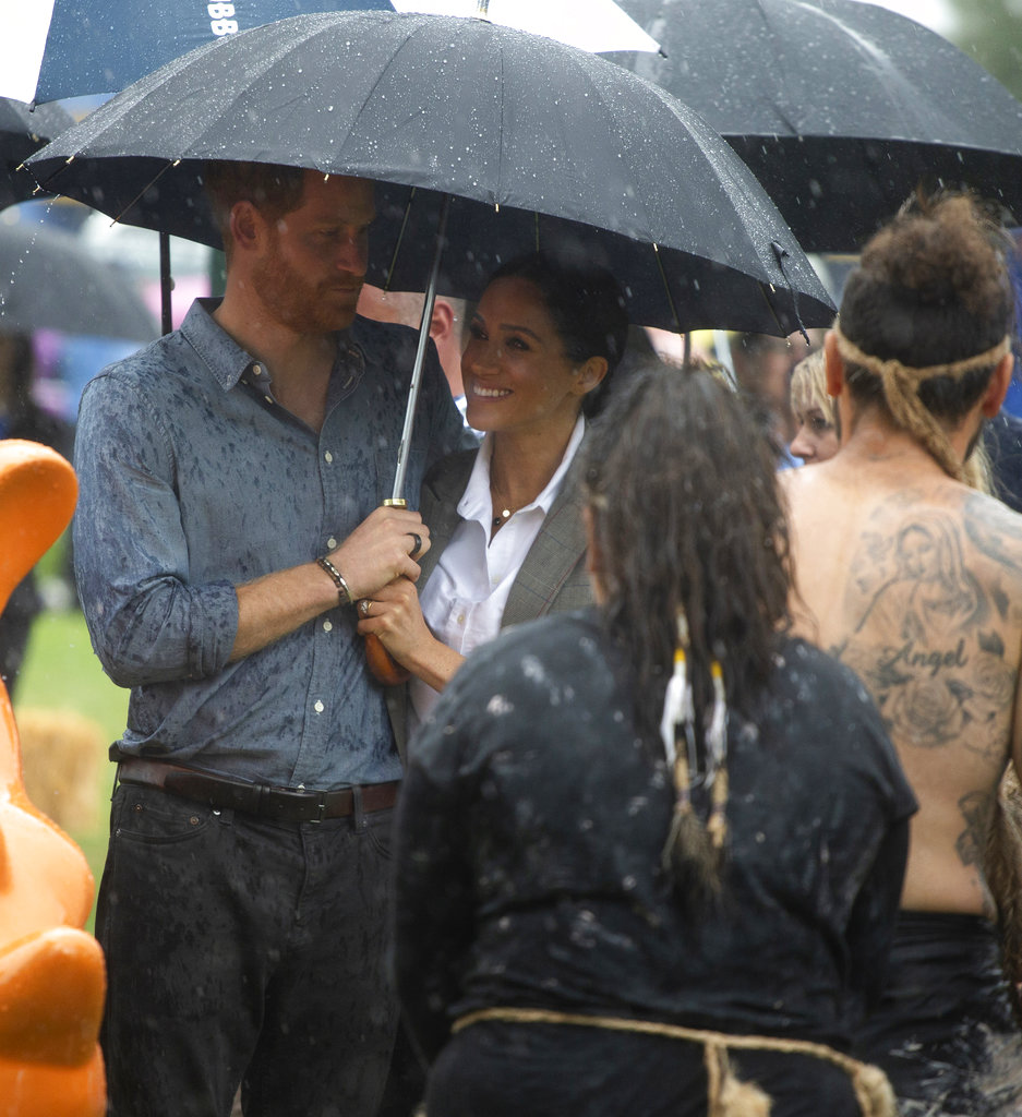 Meghan Markle y el príncipe Harry realizan una gira de 16 días por Australia y el Pacífico Sur. (Foto: AP)