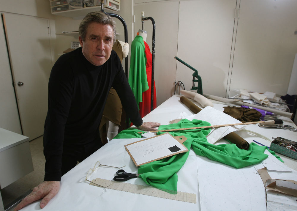 Nono Maldonado en su antiguo taller en la Avenida Ashford en julio de 2008. (Archivo)
