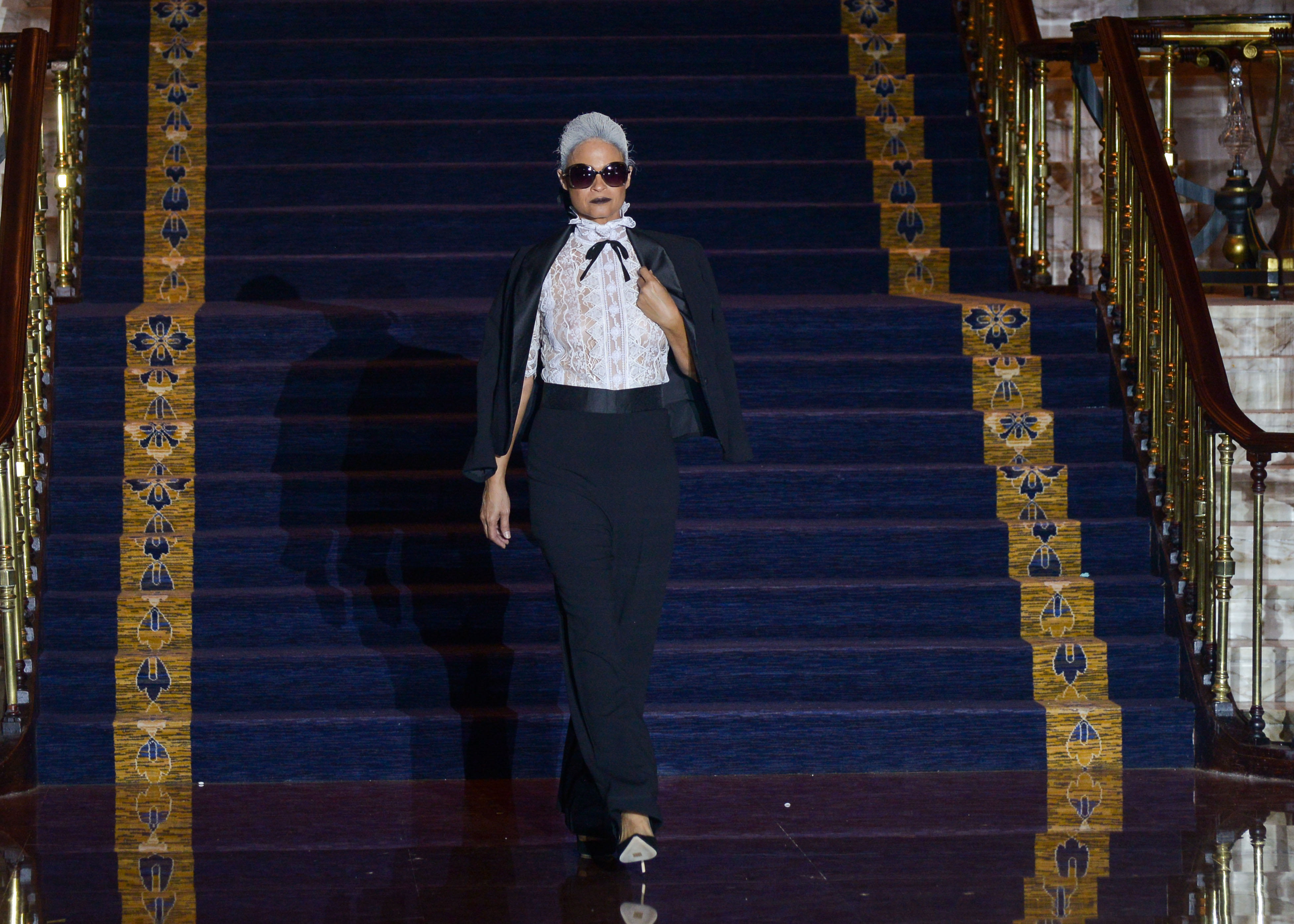 El desfile comenzó con un homenaje a Karl Lagerfeld. (Foto: Enid Salgado)