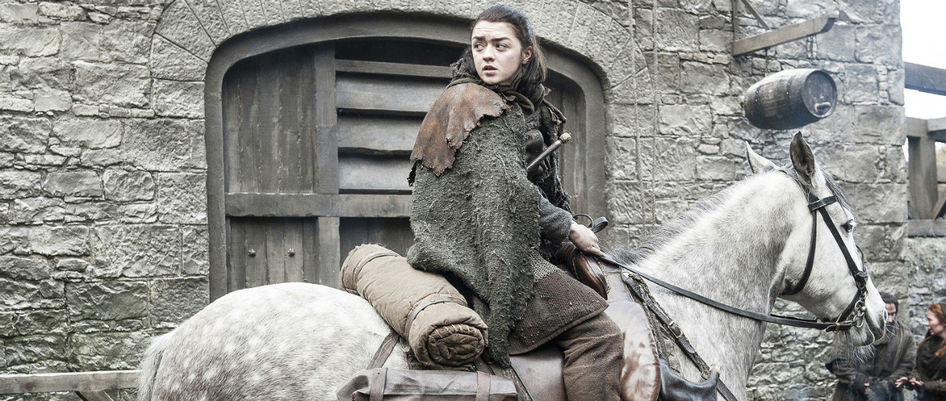 Arya, hermana de Sansa Stark, se ha convertido en una asesina que ha logrado poco a poco vengar la muerte de varios de sus familiares. (HBO/Helen Sloan/S7/Ep.2)