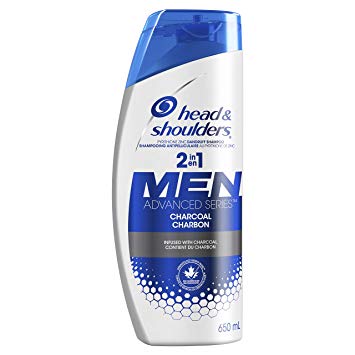 Head & Shoulders Men Charcoal Shampoo and 2-in-1. (Suministrada)