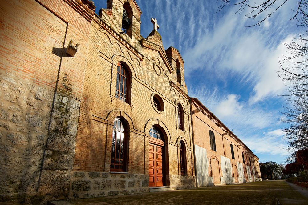 En 2014 la empresa celebró sus 150 años y cambió de imagen corporativa, envolviendo sus proyectos bajo este lema que alude al concepto tiempo como exigencia primordial de sus vinos. Foto suministrada.
