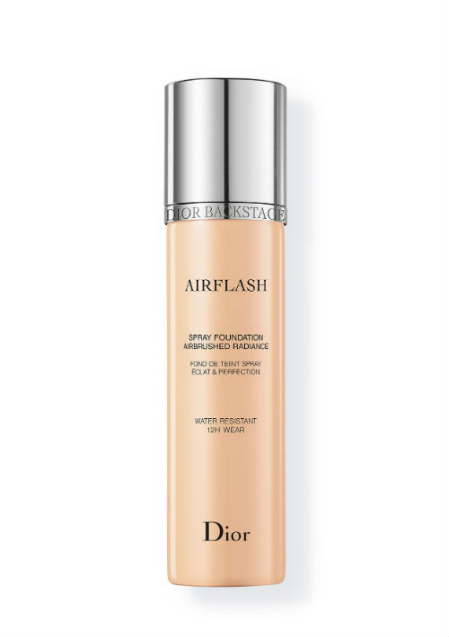 Dior Airflash Spray Foundation brinda una cobertura mediana y un acabado natural. (Suministrada)