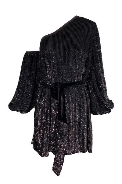Vestido de un solo hombro, estilo Giselle de Olivia Boutique. (Suministrada)