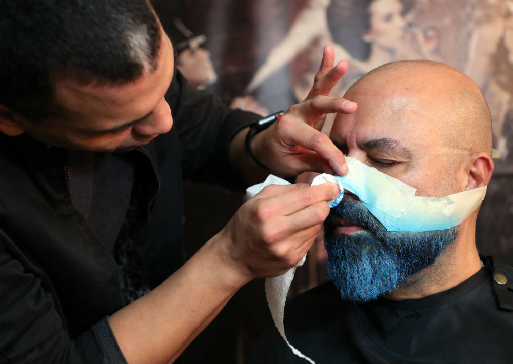 Su transformación estuvo a cargo del transformista Josafat Arzuaga, quien interpreta al personaje Joyveliz Martínez. (Juan Luis Martínez/ GFR Media)