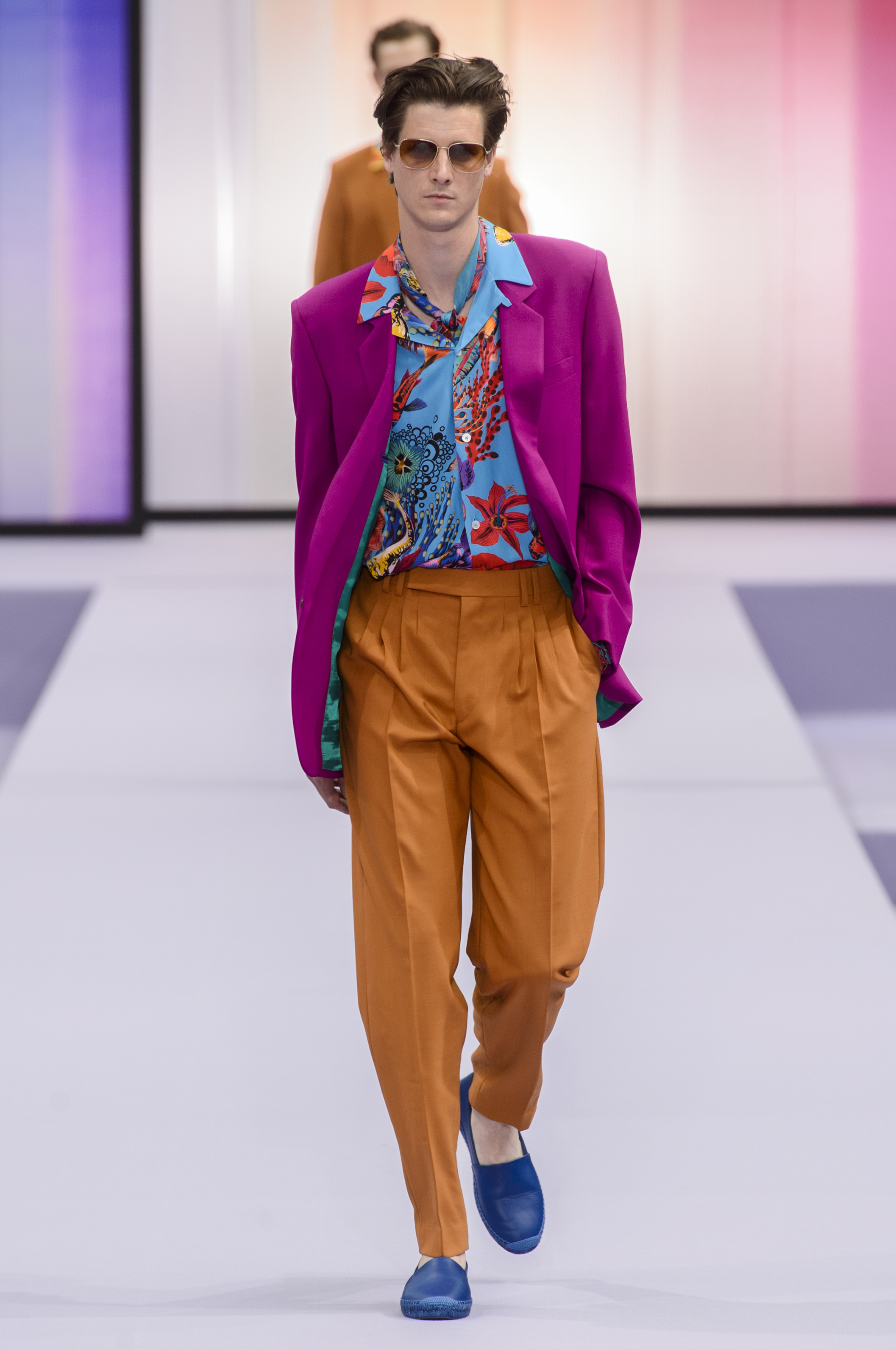 La combinación perfecta para Prince: violeta y naranja by Paul Smith. Foto WGSN.