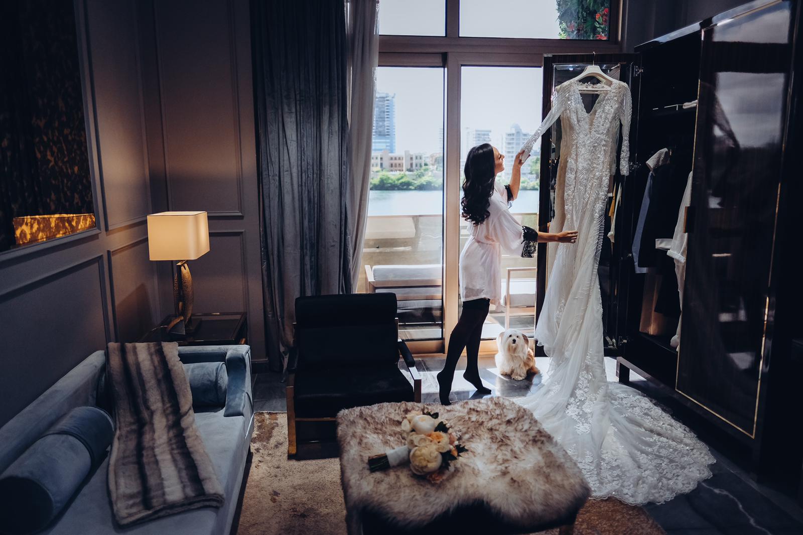 El vestido se destacó por el entalle, las transparencias y el encaje. (Foto: Emilio Leon Photography)