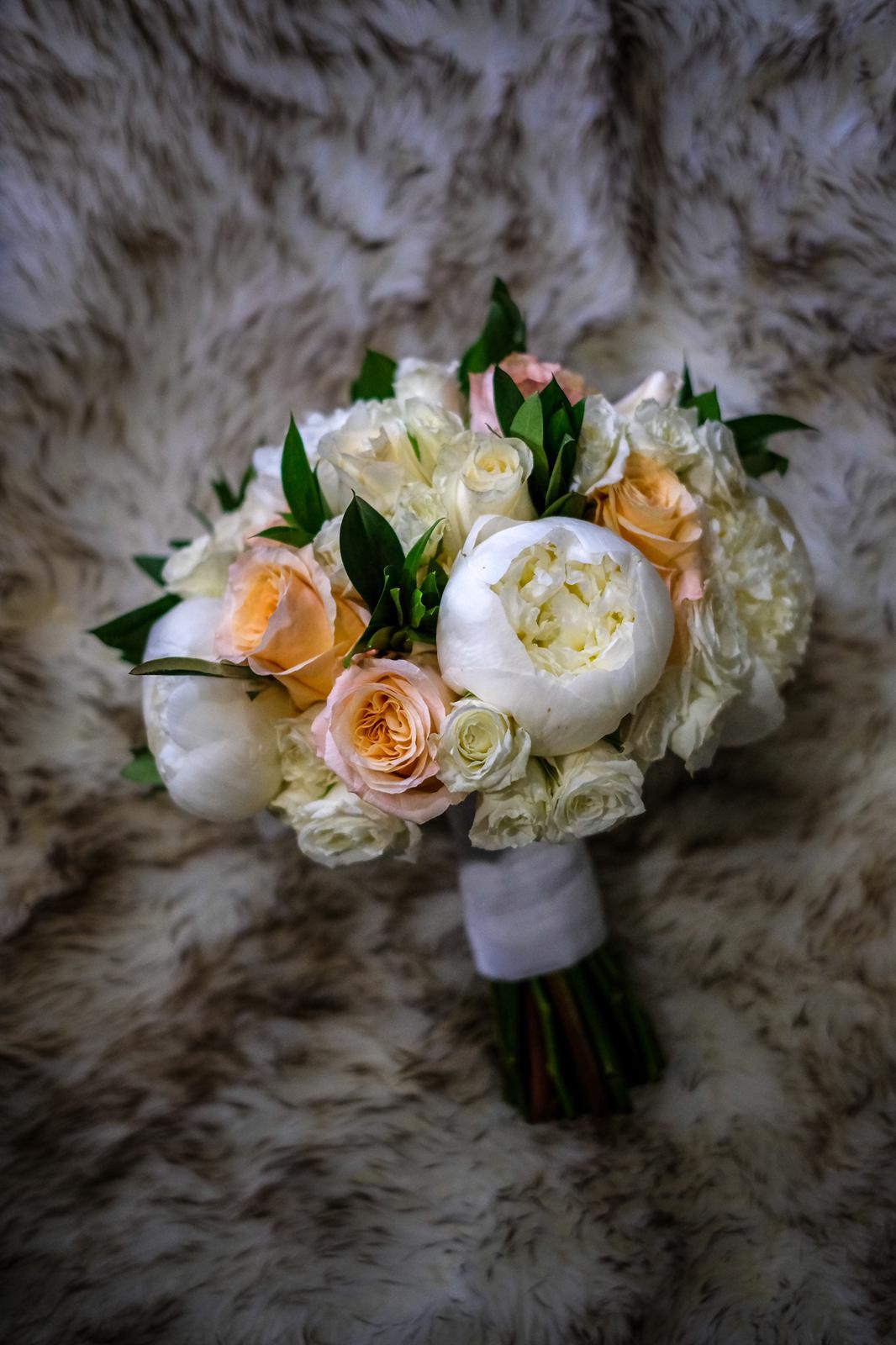 La decoración estuvo a cargo de Lorraine Flowers. (Foto: Emilio Leon Photography)
