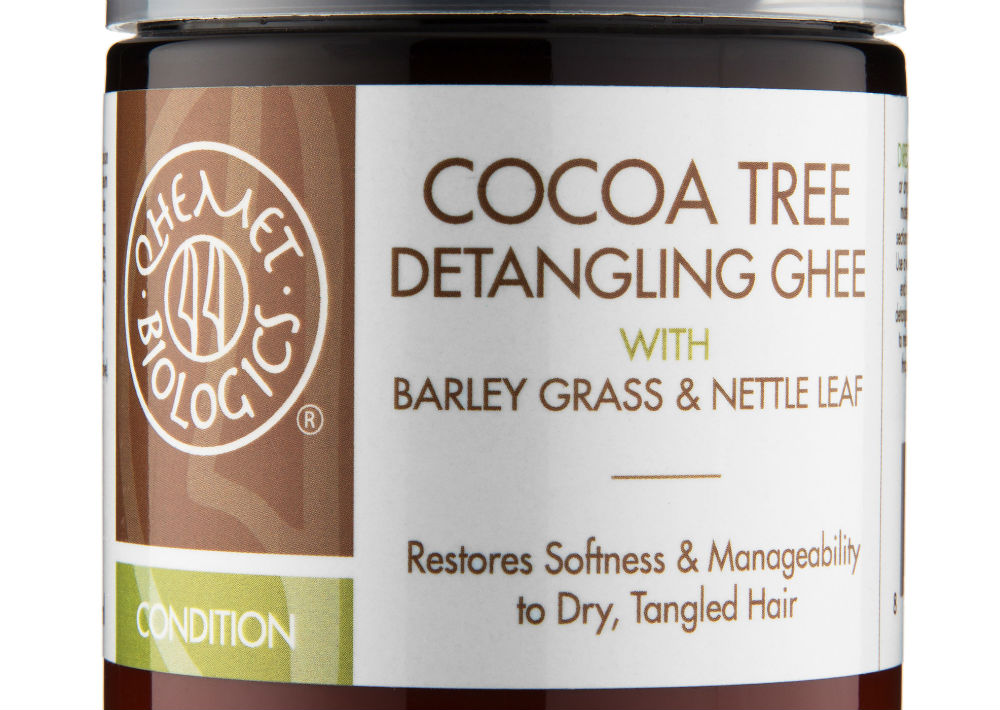 Qhemet Biologics Cocoa Tree Detangling Ghee es una fórmula espesa y cremosa que ayuda a suavizar y desenredar el cabello de manera más fácil. Está formulada con manteca de cacao pura y elementos botánicos nutritivos para suavizar las cutículas y reducir el riesgo de que se quiebre. Consíguelo en Sephora. (Foto: Suministrada)