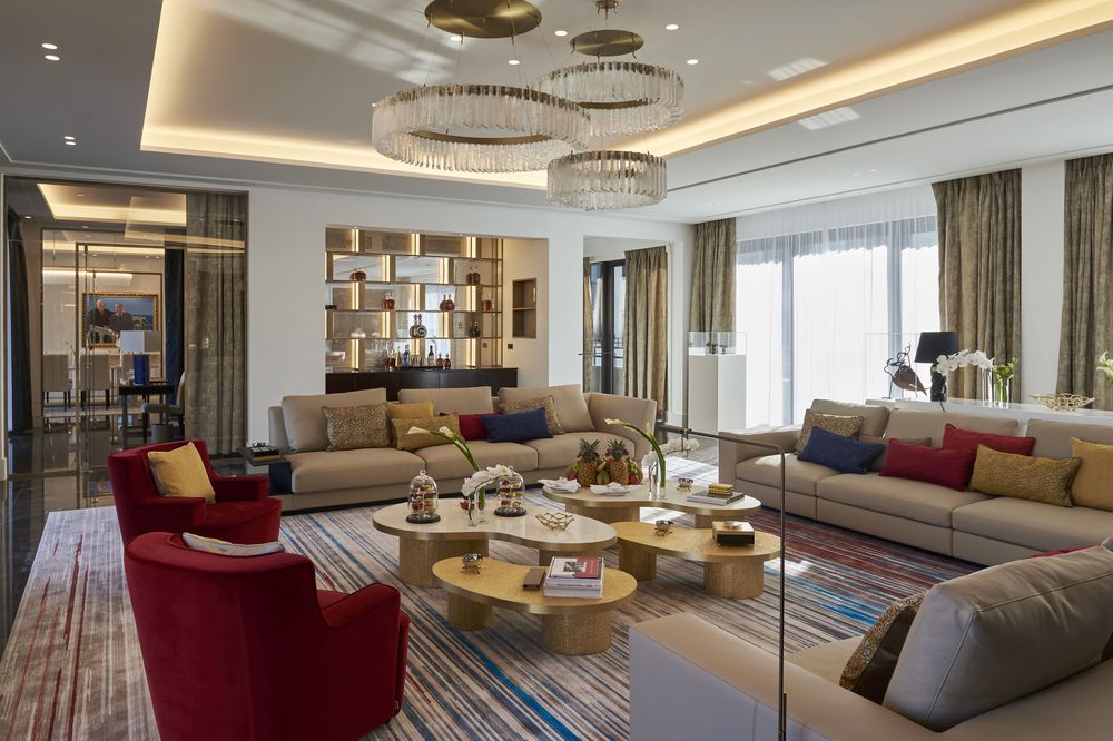 Con sus 735 metros cuadrados de lujo es la mayor suite del Hôtel de Paris, una joya de la corona. Foto suministrada.